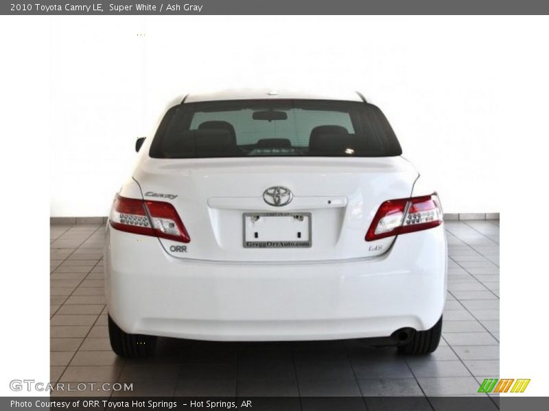 Super White / Ash Gray 2010 Toyota Camry LE