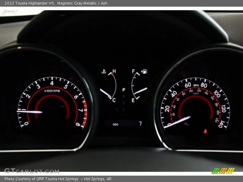 Magnetic Gray Metallic / Ash 2013 Toyota Highlander V6