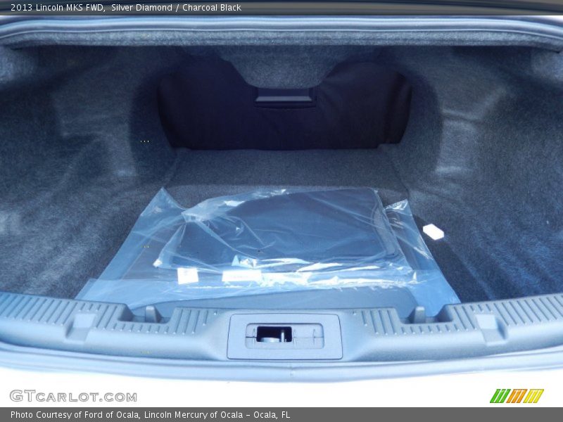  2013 MKS FWD Trunk