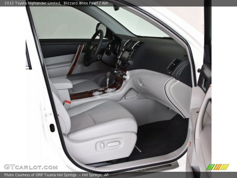 Blizzard White Pearl / Ash 2013 Toyota Highlander Limited
