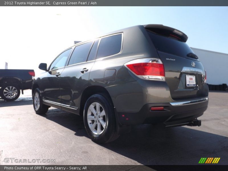 Cypress Green Pearl / Ash 2012 Toyota Highlander SE