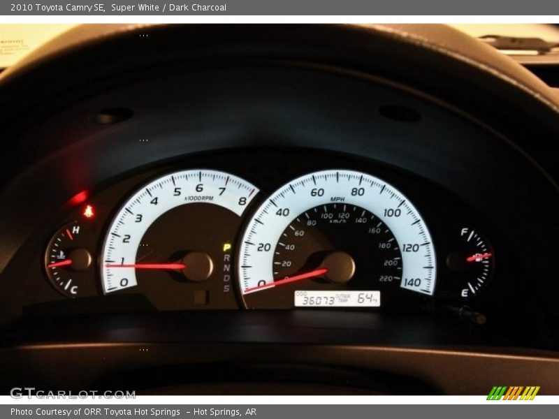 Super White / Dark Charcoal 2010 Toyota Camry SE