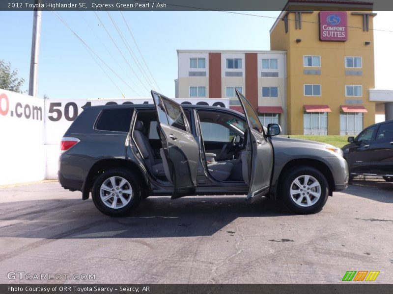 Cypress Green Pearl / Ash 2012 Toyota Highlander SE