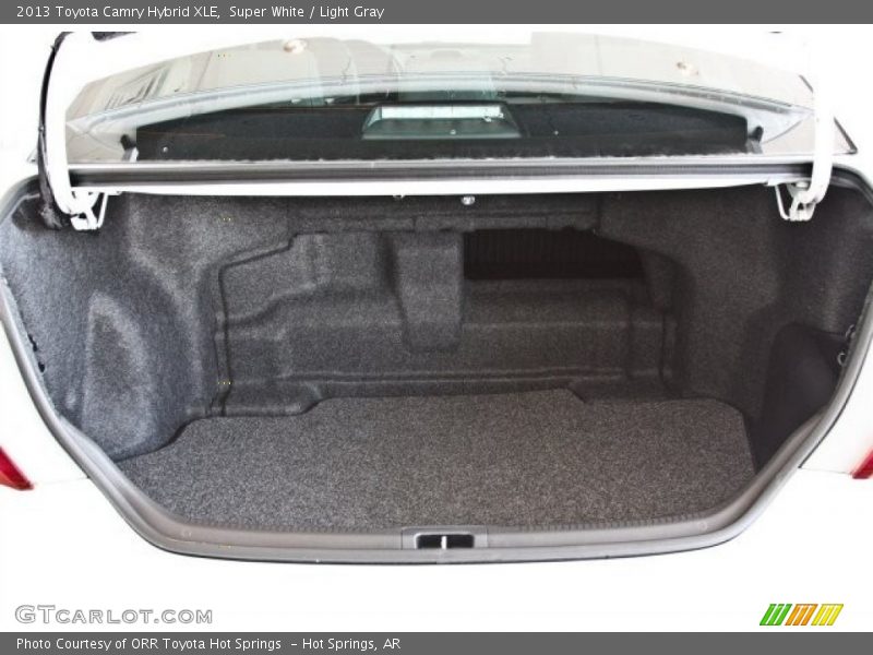 Super White / Light Gray 2013 Toyota Camry Hybrid XLE