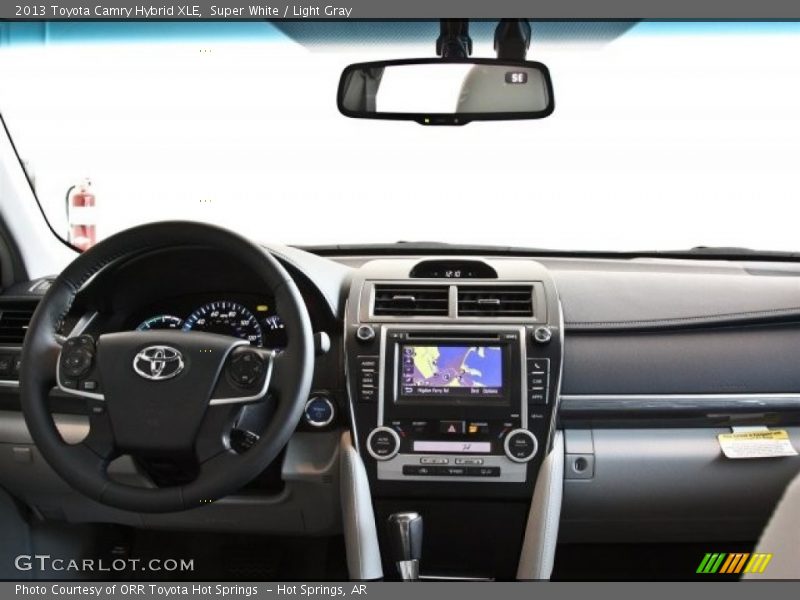 Super White / Light Gray 2013 Toyota Camry Hybrid XLE
