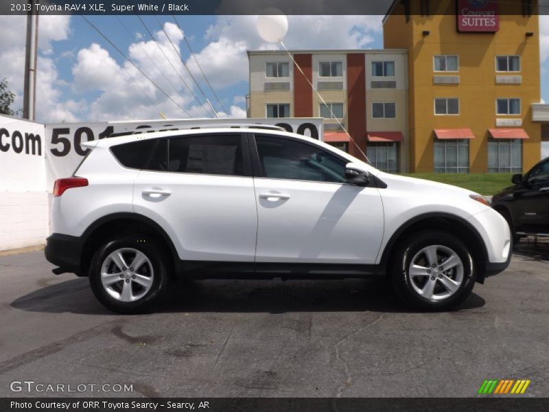 Super White / Black 2013 Toyota RAV4 XLE
