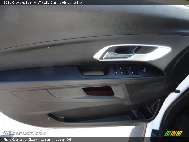 Summit White / Jet Black 2011 Chevrolet Equinox LT AWD