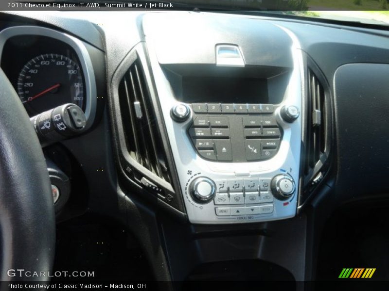 Summit White / Jet Black 2011 Chevrolet Equinox LT AWD