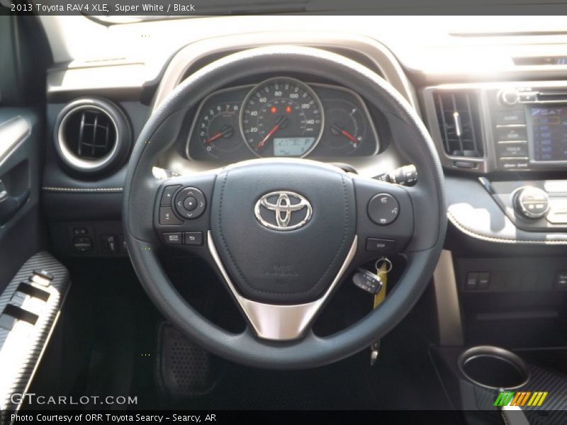 Super White / Black 2013 Toyota RAV4 XLE