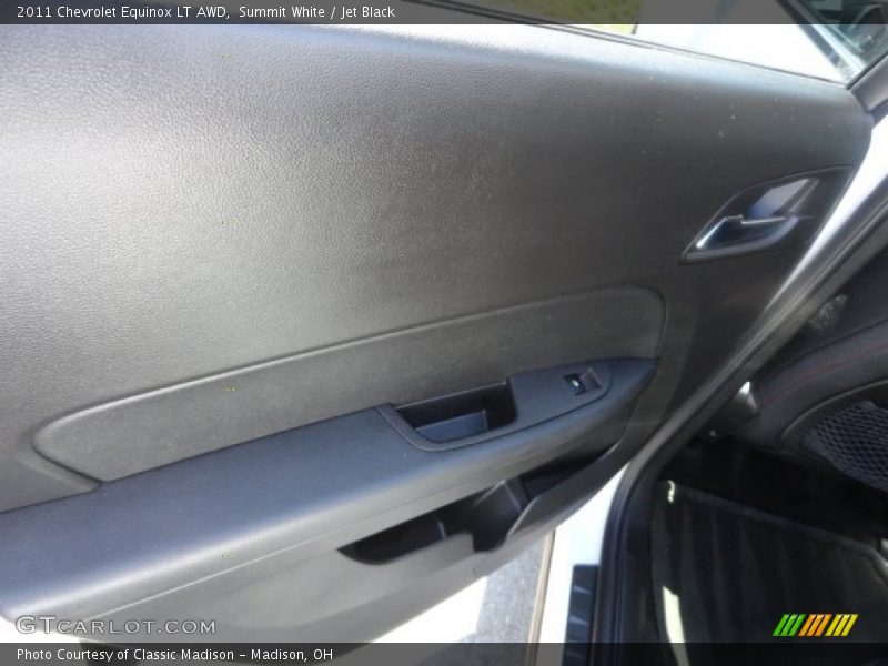 Summit White / Jet Black 2011 Chevrolet Equinox LT AWD