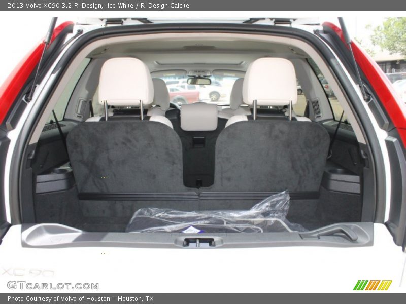  2013 XC90 3.2 R-Design Trunk