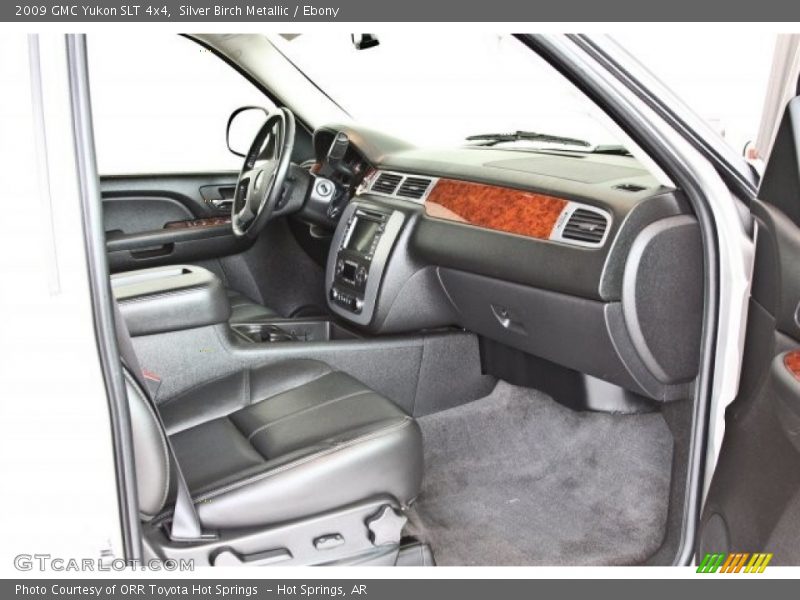 Silver Birch Metallic / Ebony 2009 GMC Yukon SLT 4x4