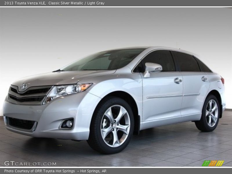 Front 3/4 View of 2013 Venza XLE