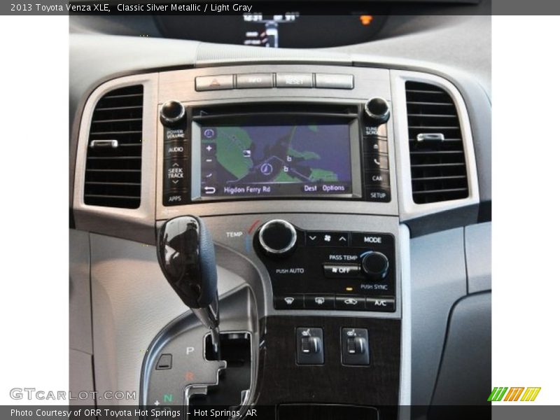 Controls of 2013 Venza XLE