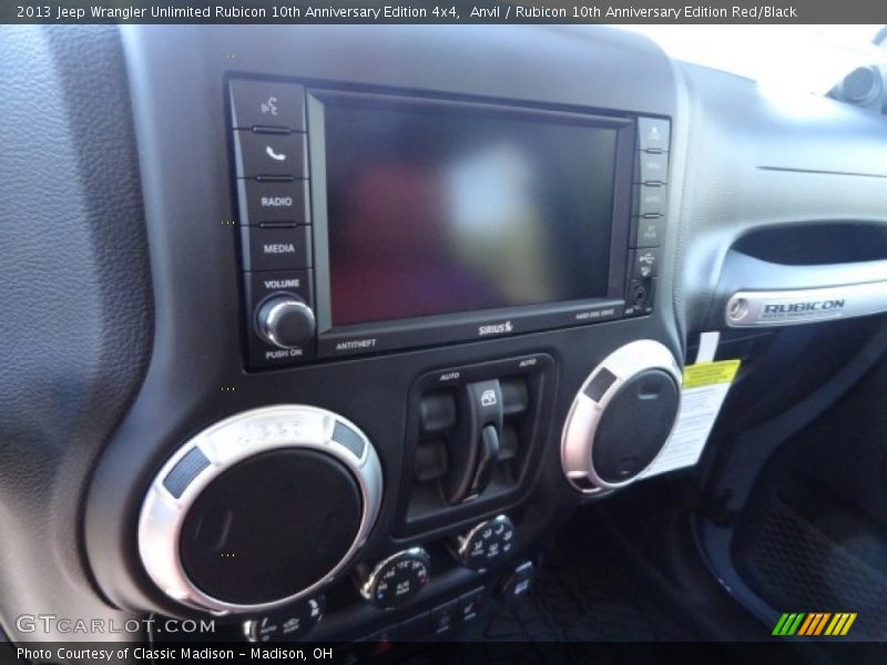 Controls of 2013 Wrangler Unlimited Rubicon 10th Anniversary Edition 4x4