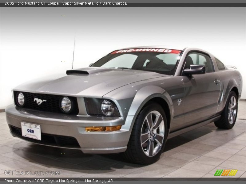 Vapor Silver Metallic / Dark Charcoal 2009 Ford Mustang GT Coupe