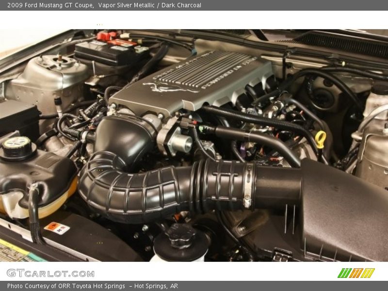 Vapor Silver Metallic / Dark Charcoal 2009 Ford Mustang GT Coupe