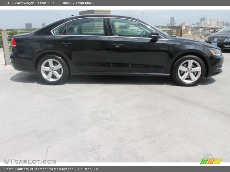 Black / Titan Black 2013 Volkswagen Passat 2.5L SE