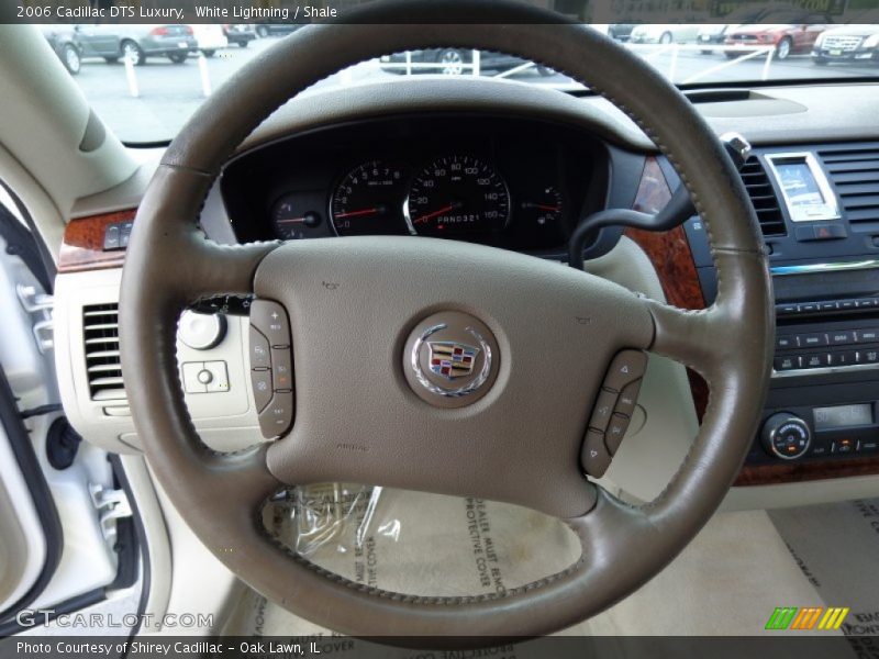 White Lightning / Shale 2006 Cadillac DTS Luxury