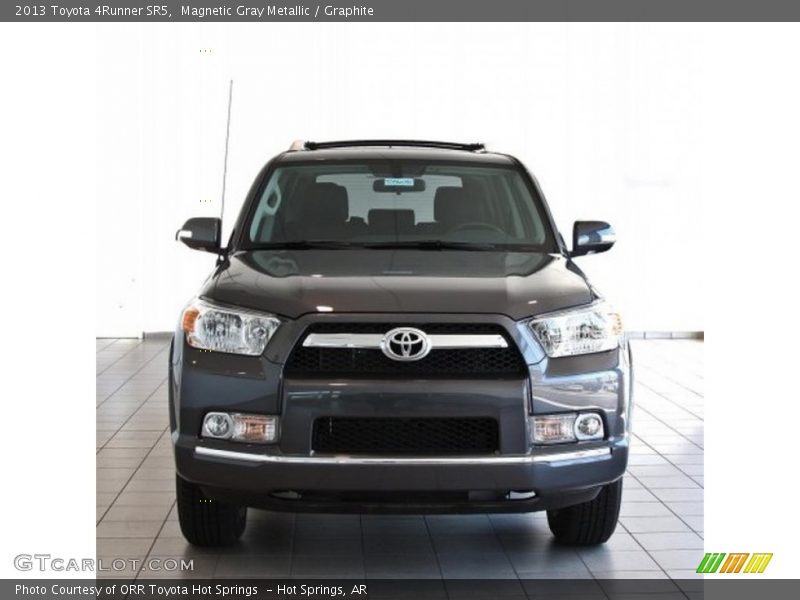 Magnetic Gray Metallic / Graphite 2013 Toyota 4Runner SR5