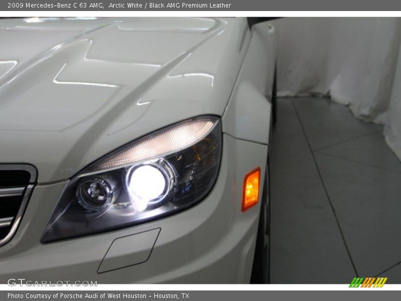 Arctic White / Black AMG Premium Leather 2009 Mercedes-Benz C 63 AMG
