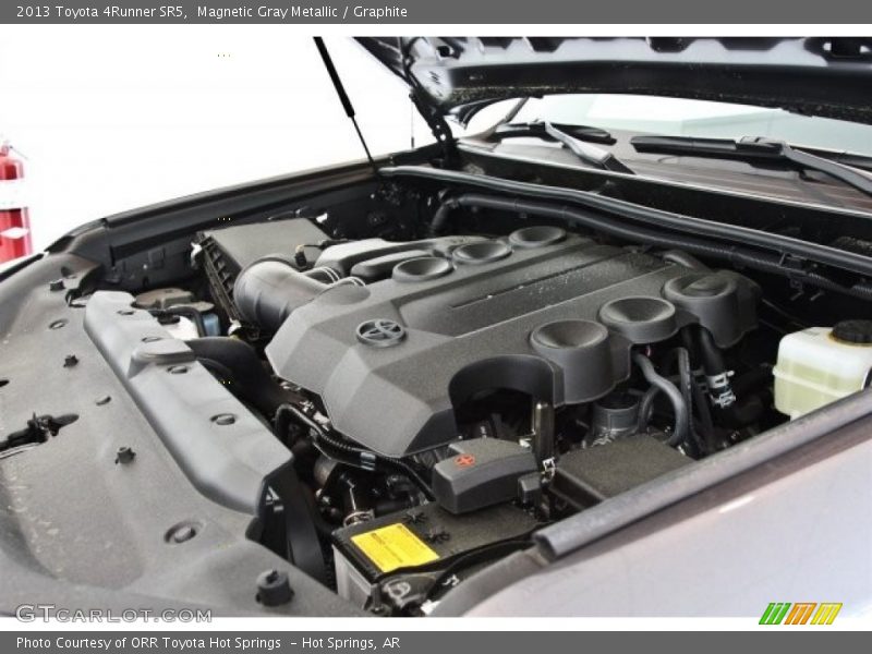 Magnetic Gray Metallic / Graphite 2013 Toyota 4Runner SR5