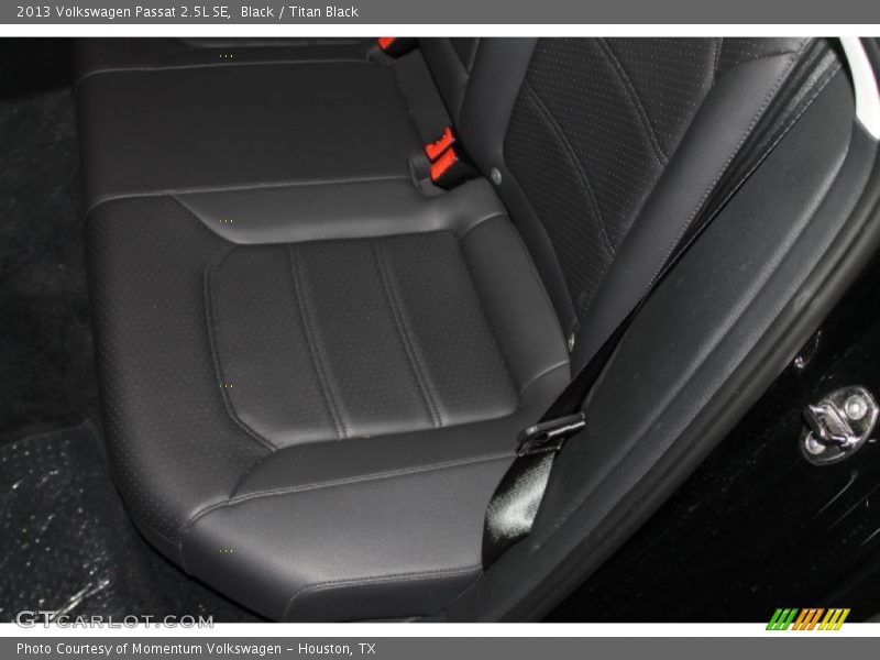 Black / Titan Black 2013 Volkswagen Passat 2.5L SE