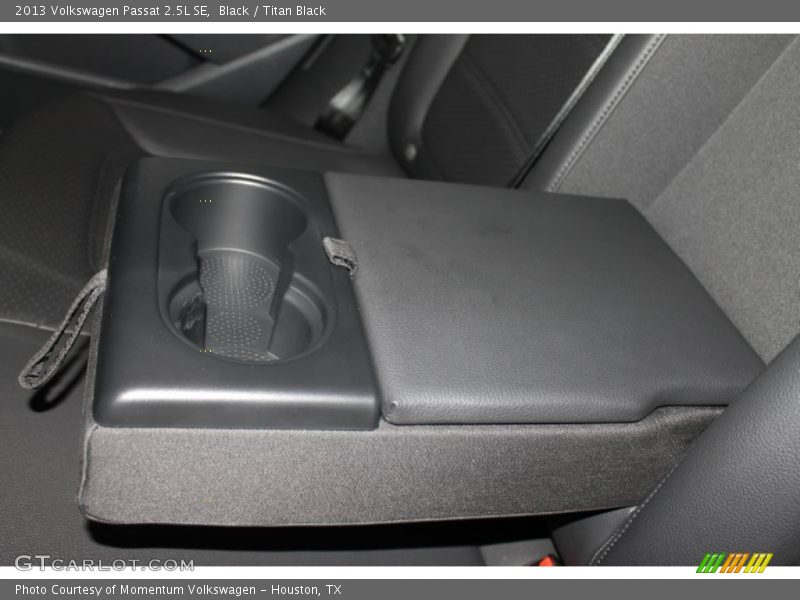 Black / Titan Black 2013 Volkswagen Passat 2.5L SE