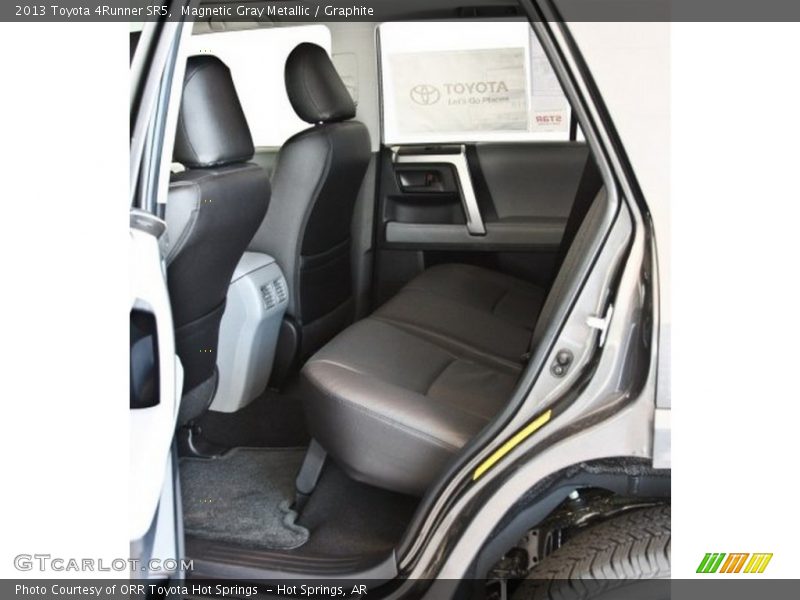 Magnetic Gray Metallic / Graphite 2013 Toyota 4Runner SR5