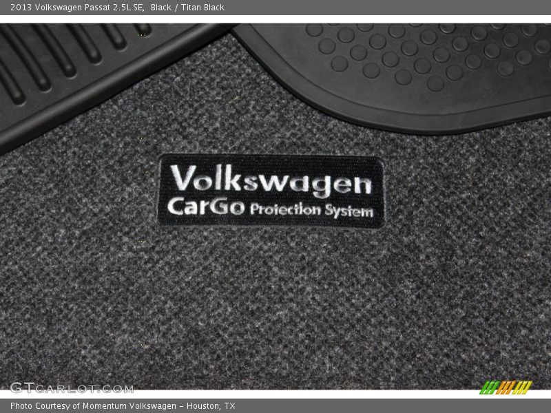 Black / Titan Black 2013 Volkswagen Passat 2.5L SE