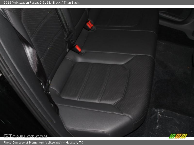 Black / Titan Black 2013 Volkswagen Passat 2.5L SE