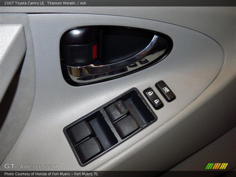 Titanium Metallic / Ash 2007 Toyota Camry LE