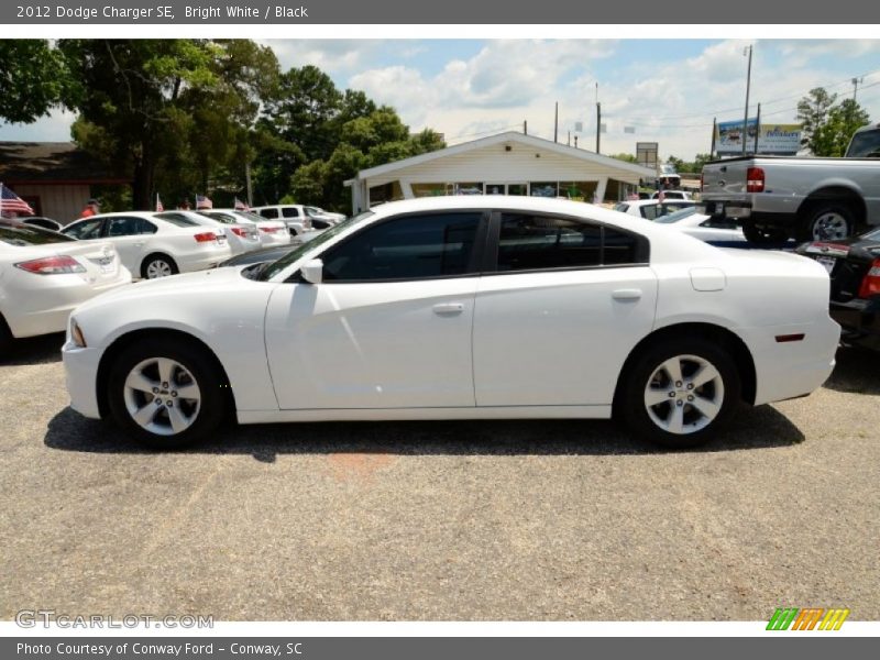 Bright White / Black 2012 Dodge Charger SE