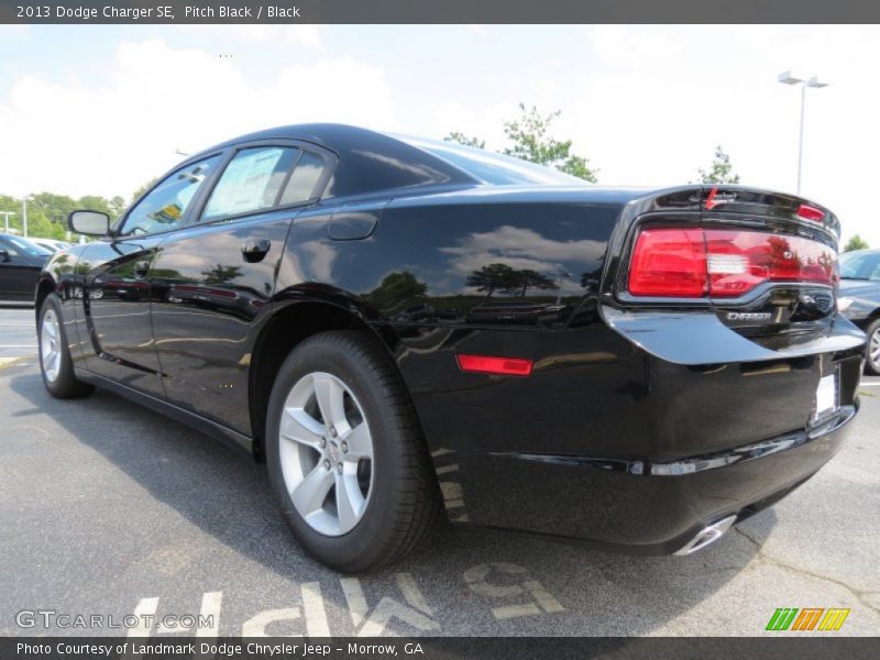 Pitch Black / Black 2013 Dodge Charger SE