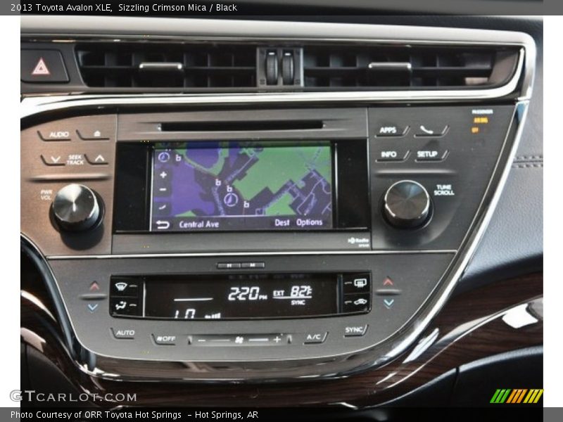 Navigation of 2013 Avalon XLE
