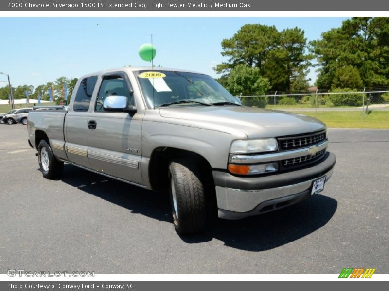 Front 3/4 View of 2000 Silverado 1500 LS Extended Cab