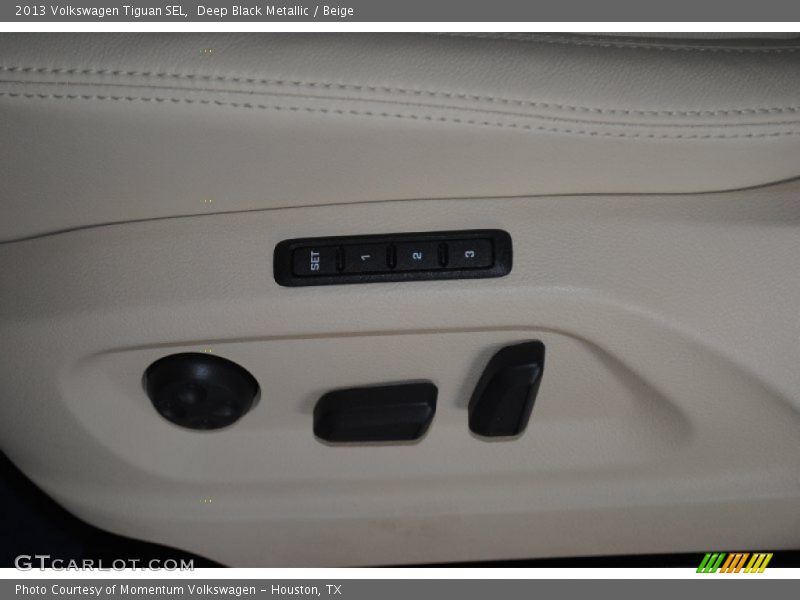Deep Black Metallic / Beige 2013 Volkswagen Tiguan SEL