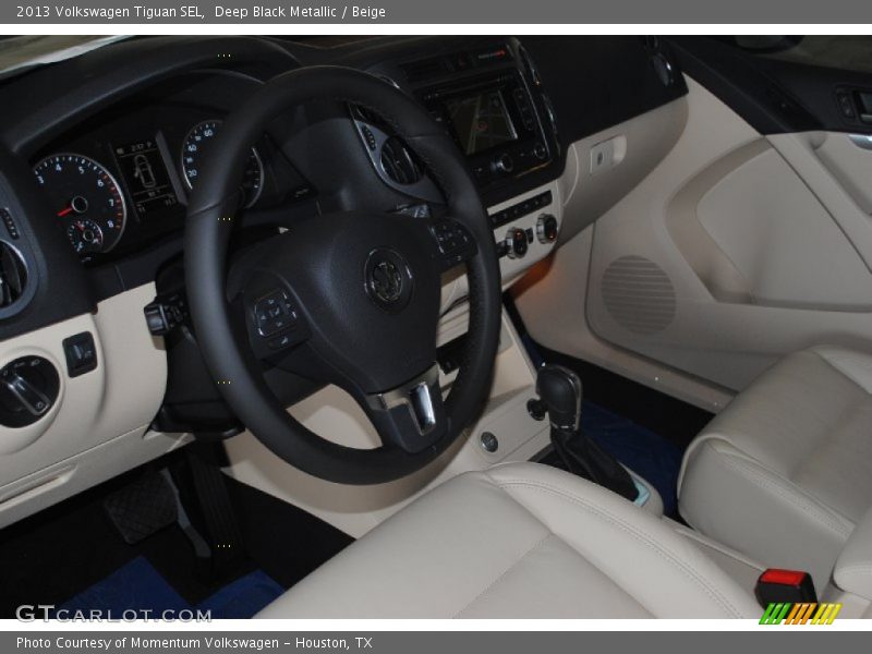 Deep Black Metallic / Beige 2013 Volkswagen Tiguan SEL