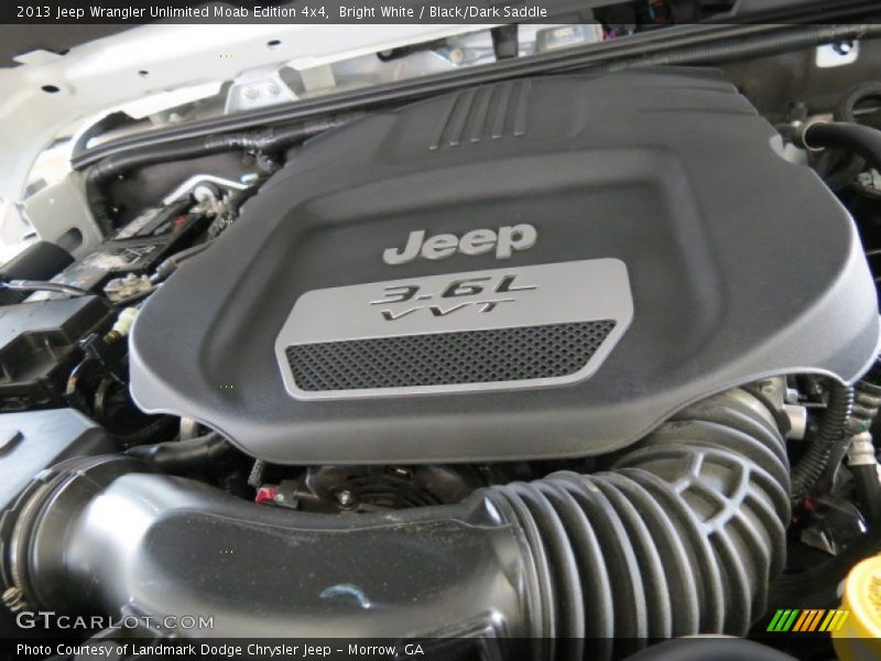 Bright White / Black/Dark Saddle 2013 Jeep Wrangler Unlimited Moab Edition 4x4