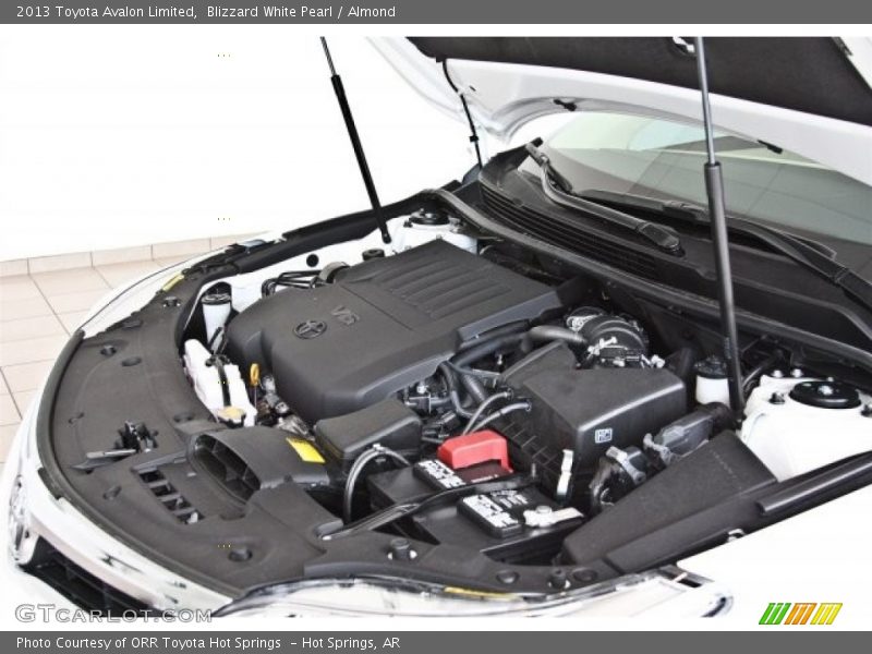 Blizzard White Pearl / Almond 2013 Toyota Avalon Limited