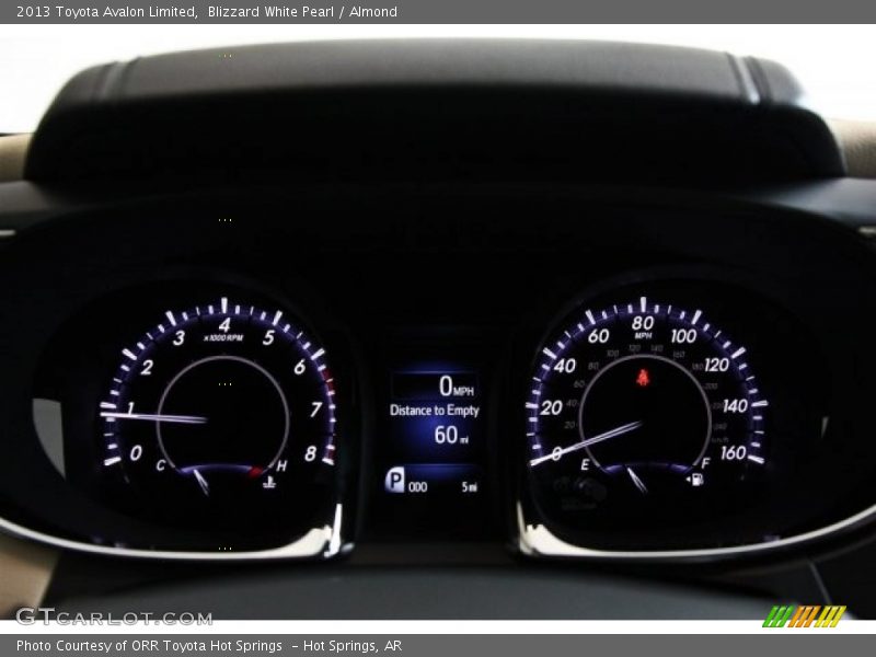 Blizzard White Pearl / Almond 2013 Toyota Avalon Limited