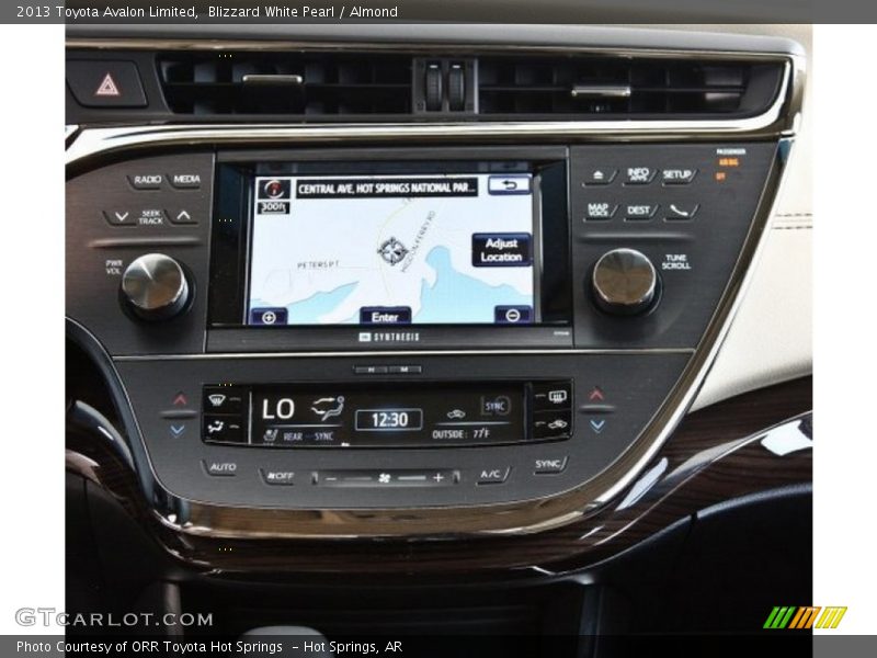 Blizzard White Pearl / Almond 2013 Toyota Avalon Limited