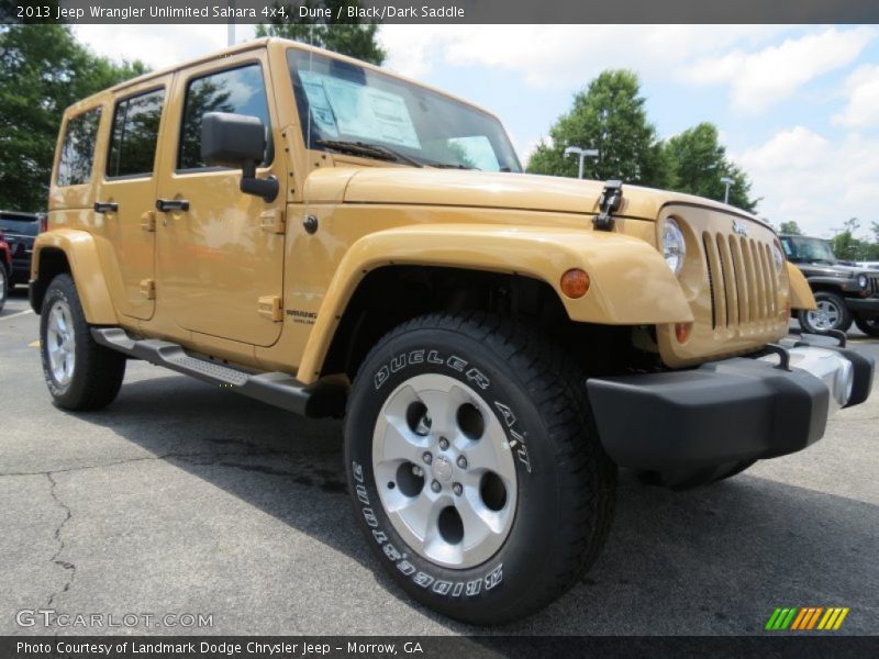 Front 3/4 View of 2013 Wrangler Unlimited Sahara 4x4
