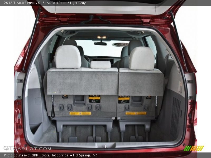  2012 Sienna V6 Trunk