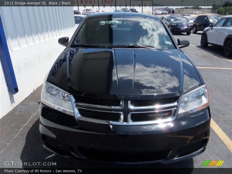 Black / Black 2013 Dodge Avenger SE