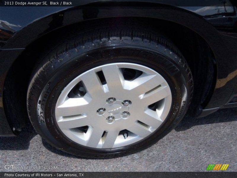 Black / Black 2013 Dodge Avenger SE