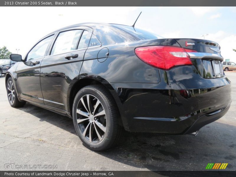 Black / Black 2013 Chrysler 200 S Sedan