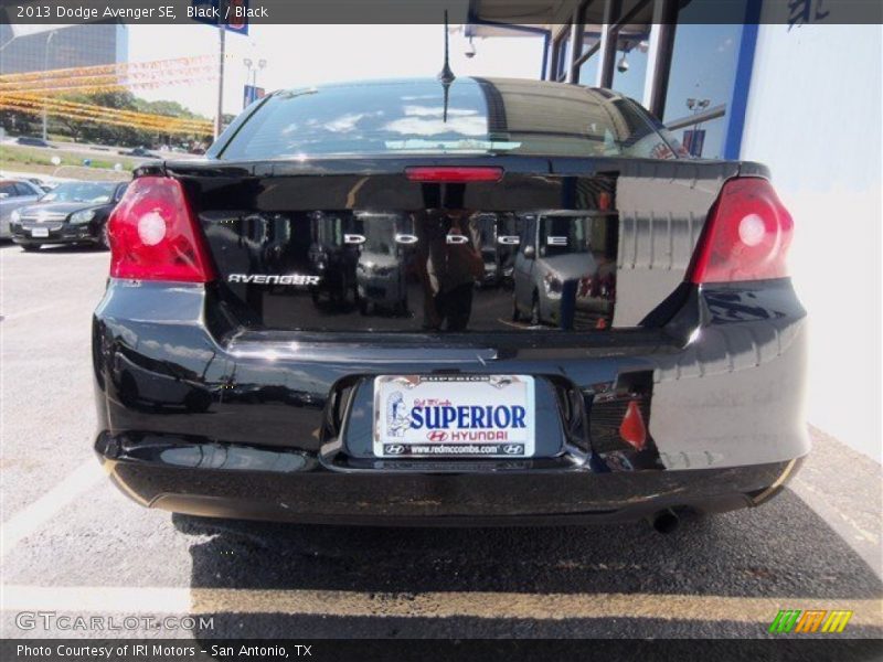 Black / Black 2013 Dodge Avenger SE