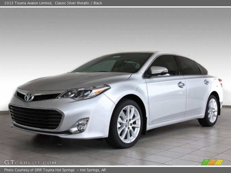 Front 3/4 View of 2013 Avalon Limited