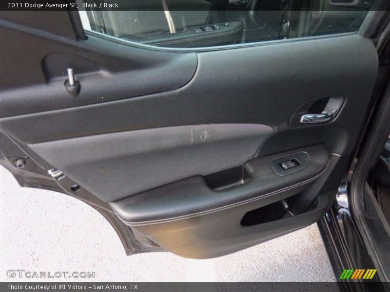 Black / Black 2013 Dodge Avenger SE